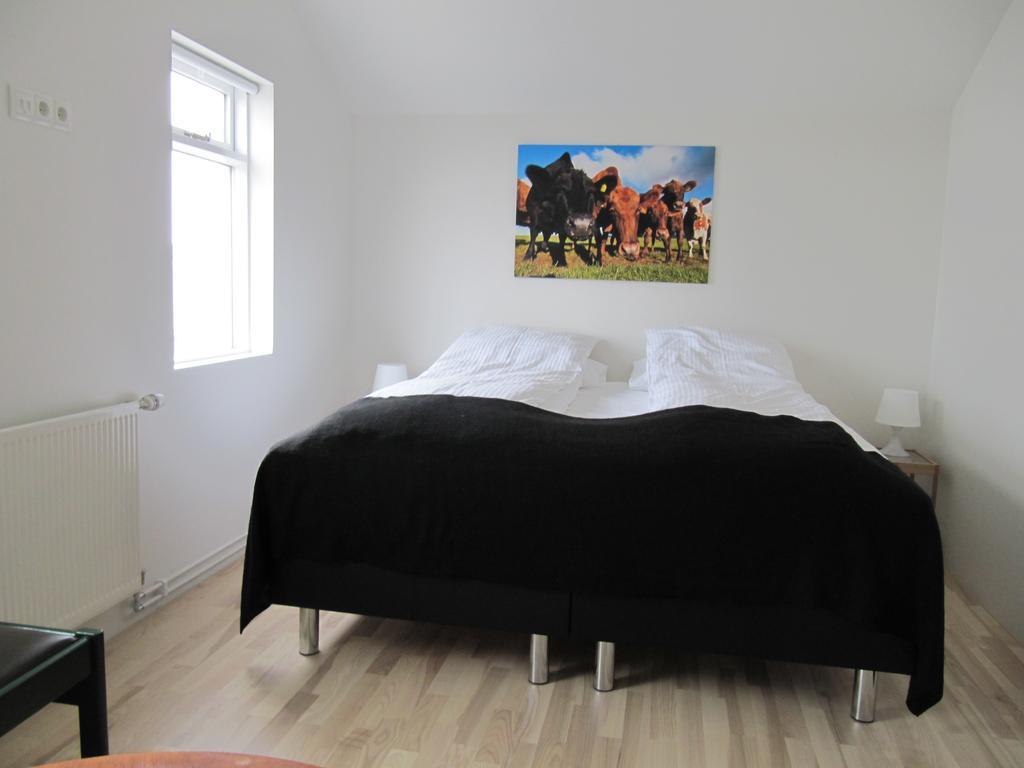 Grand-Inn Bar And Bed Saudarkrokur Pokoj fotografie